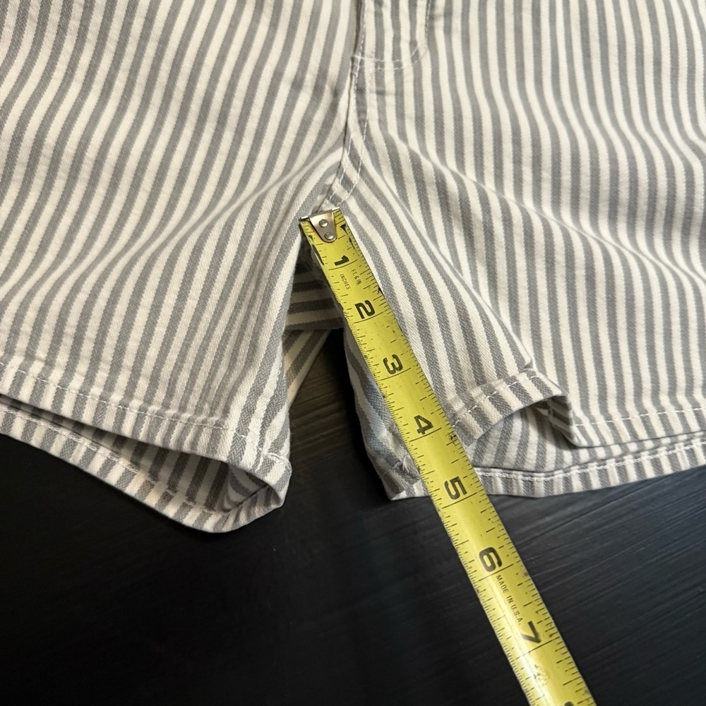 LOFT Classic Gray and Cream Striped Fabric shorts - Picture 7 of 9